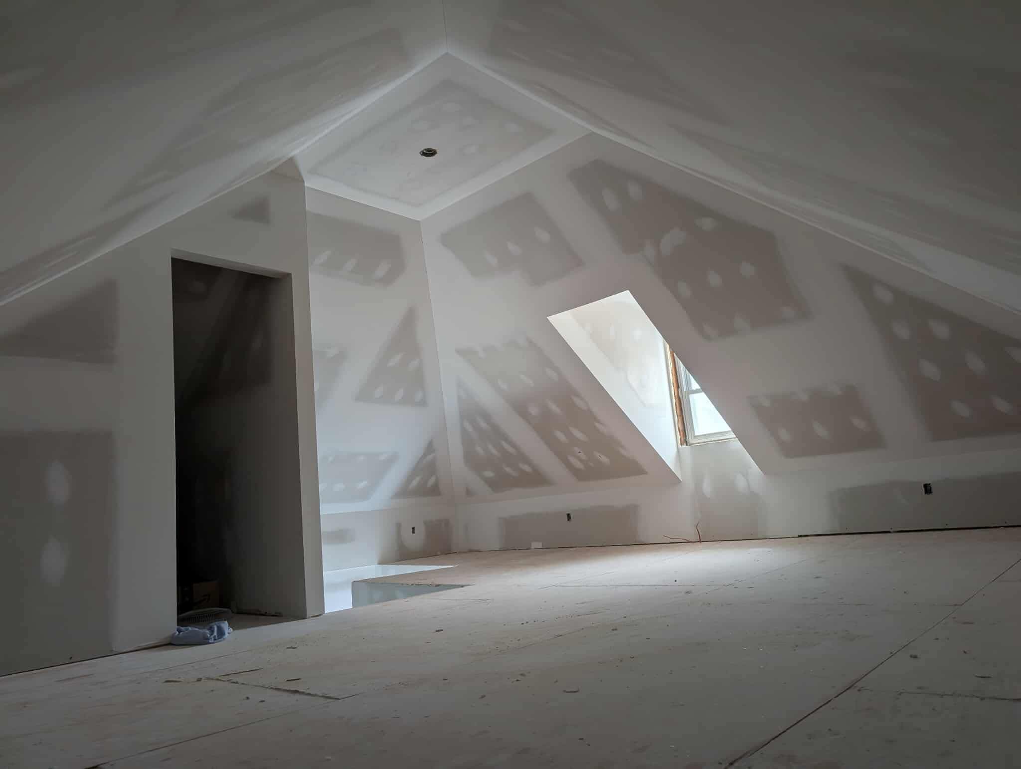 Rénovation : Grenier à 4 versants